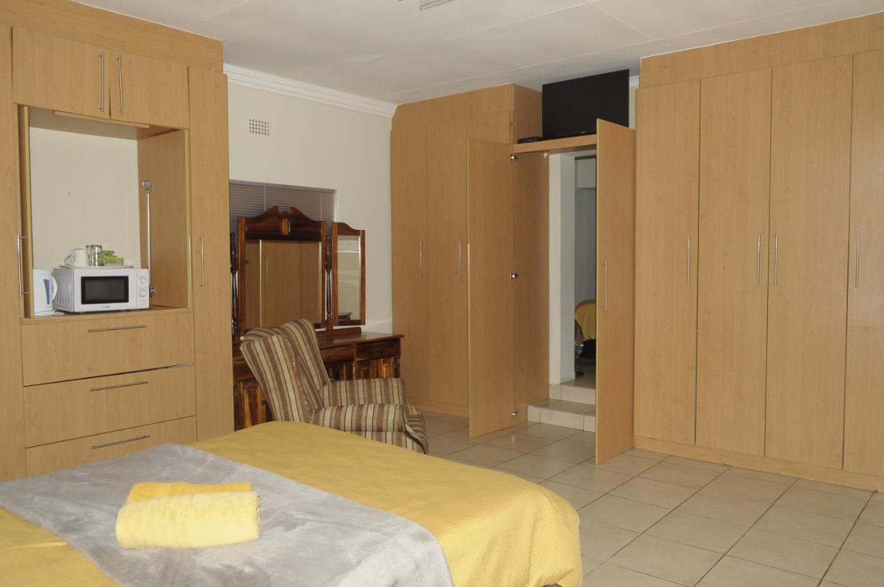 @Home Guest House Rustenburg Kültér fotó