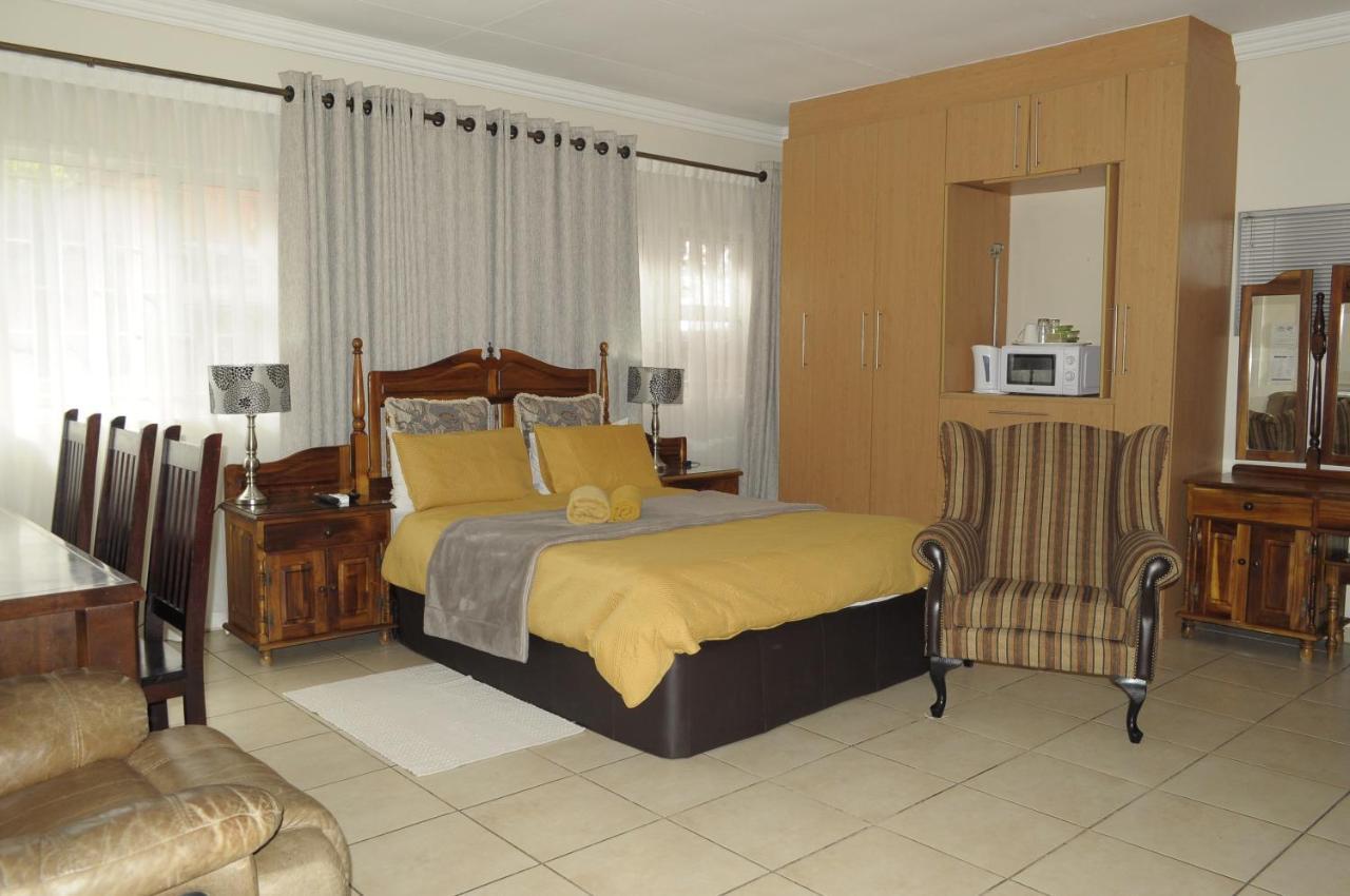 @Home Guest House Rustenburg Kültér fotó