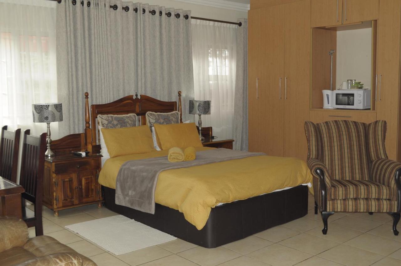 @Home Guest House Rustenburg Kültér fotó